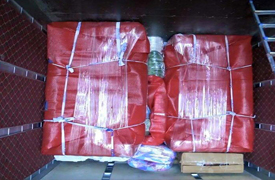 istiflenmiş nakliye kamyonu